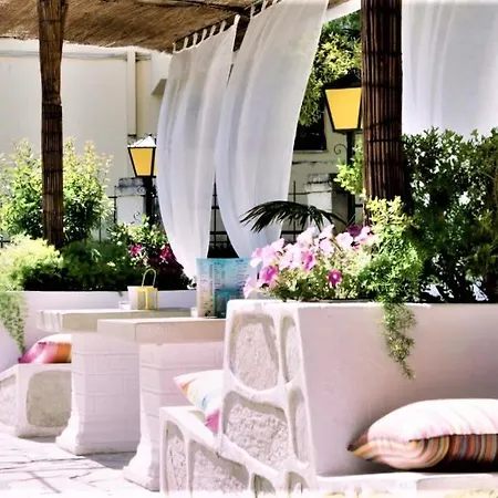 Sirena 호텔 고우비아