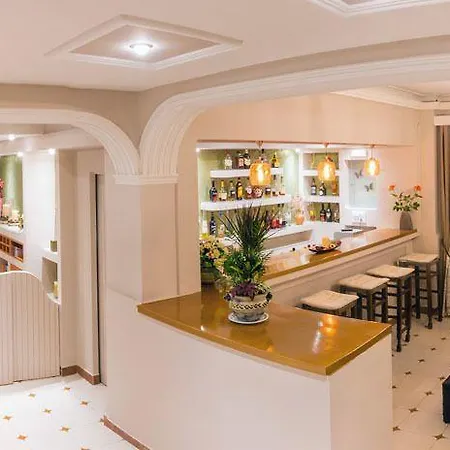 Sirena 호텔 고우비아