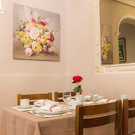 호텔 Sirena 고우비아