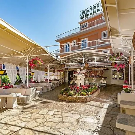 Hotell Sirena 3*
